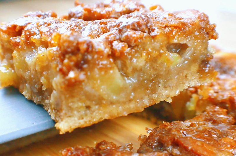 Apple Cinnamon Cake